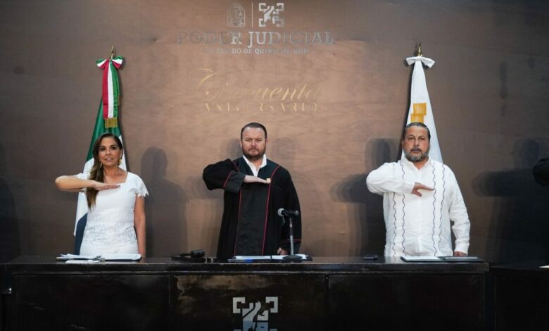 Quintana Roo conmemora 50 años de su Constitución