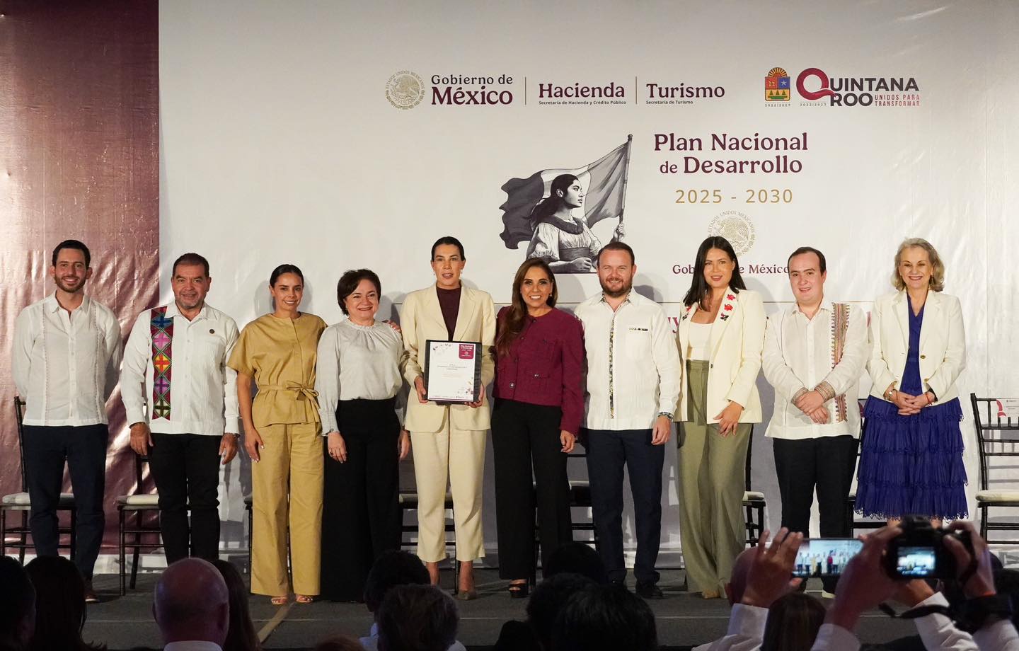 Heyden Cebada Rivas participa en foro nacional sobre inclusión y sostenibilidad en Cancún
